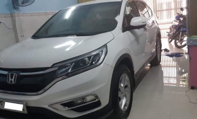 Bán Honda CR V 2.0 năm sản xuất 2015, màu trắng xe gia đình