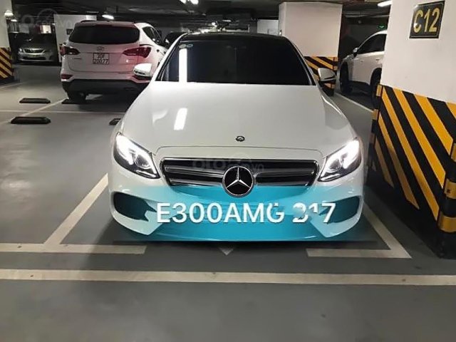 Chính chủ cần bán xe Mercedes-Benz E300 AMG sản xuất 2017, đăng ký tháng 5/2017