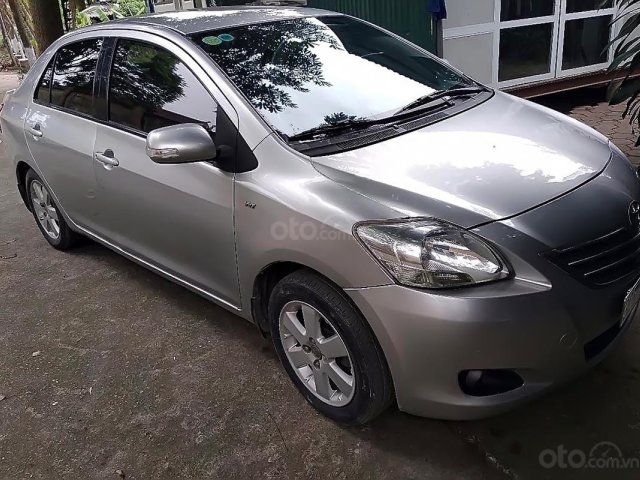 Gia đình bán xe Vios Sx 2010, xe đẹp, số tay, máy xăng, màu bạc, máy chất