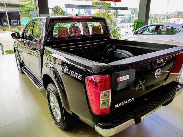 Bán ô tô Nissan Navara EL Premium R đời 2018, màu đen, nhập khẩu Thái Lan
