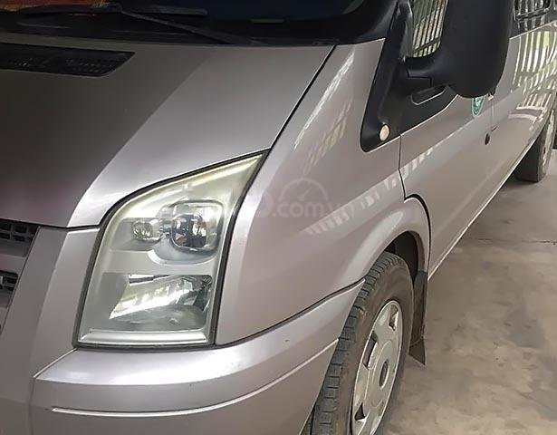 Cần bán xe Ford Transit năm sản xuất 2013, xe đẹp nội ngoại thất còn mới