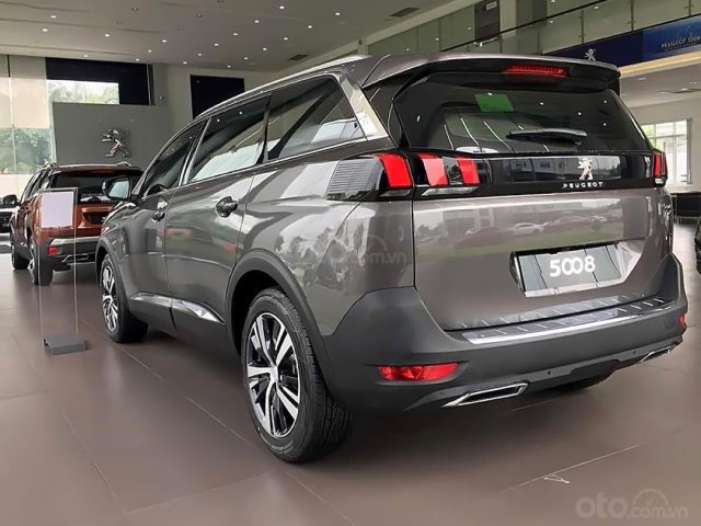 Bán Peugeot 5008 1.6 AT sản xuất 2019, các tính năng công nghệ, tiện nghi hiện đại0