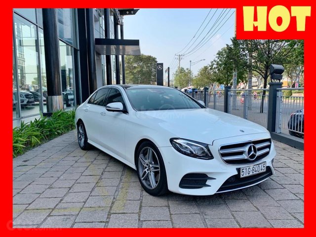 Bán xe Mercedes E300 trắng 2017 chính hãng hàng hiếm, trả trước 800 trệu nhận xe