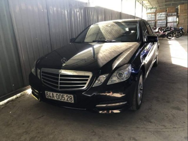 Cần bán Mercedes E250 đời 2012, màu đen, xe nhập0