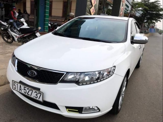 Bán xe Kia Forte SX 1.6 MT đời 2013, màu trắng giá cạnh tranh0