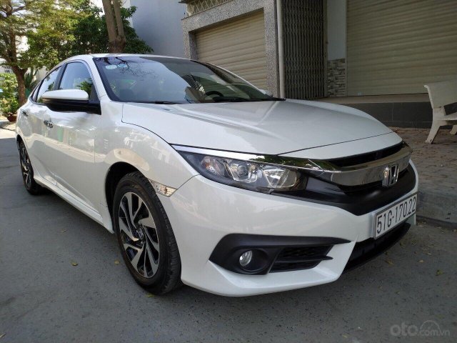 Bán Civic 1.8E 2018, xe lướt 19.000km, cam kết chất lượng bao kiểm tra tại hãng0