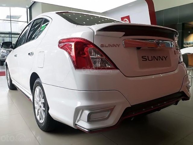 Cần bán xe Nissan Sunny Q Series XV Premium đời 2018, màu trắng