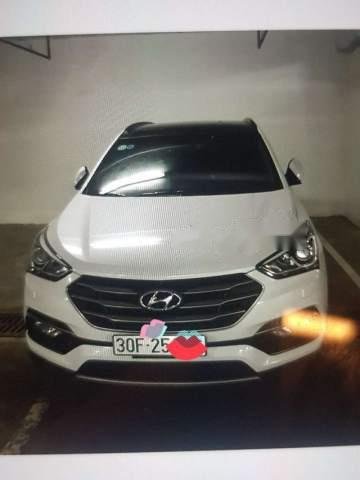 Cần bán gấp Hyundai Santa Fe đời 2016, màu trắng