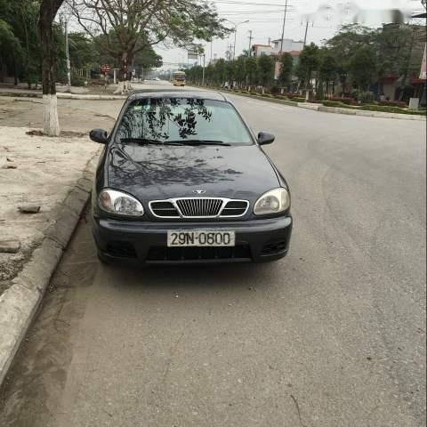 Bán xe Daewoo Lanos năm sản xuất 2001, màu xám