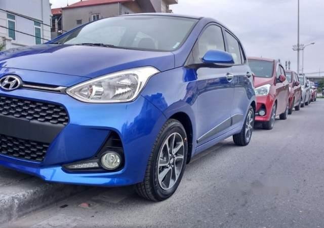 Cần bán Hyundai Grand i10 đời 2018, màu xanh lam, 335tr0