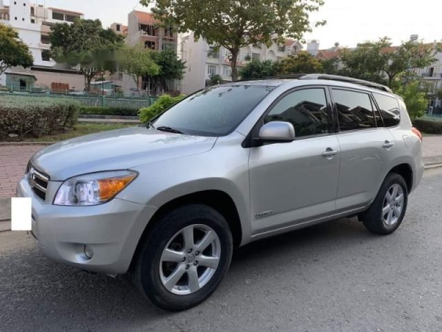 Cần bán Toyota RAV4 2.4 Limited 4WD năm sản xuất 2008, màu bạc, nhập khẩu, giá chỉ 520 triệu0