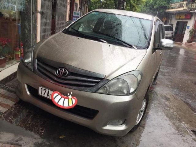 Cần bán gấp Toyota Innova MT 2008 chính chủ 