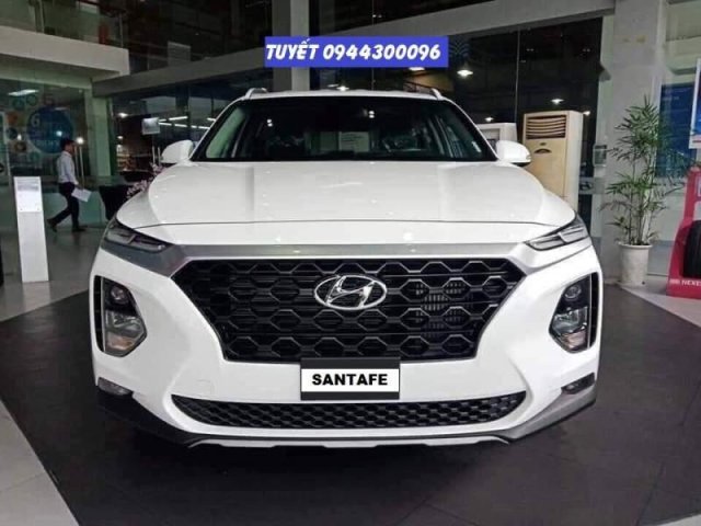 Bán ô tô Hyundai Santa Fe sản xuất 2019, hộp số tự động 8 cấp