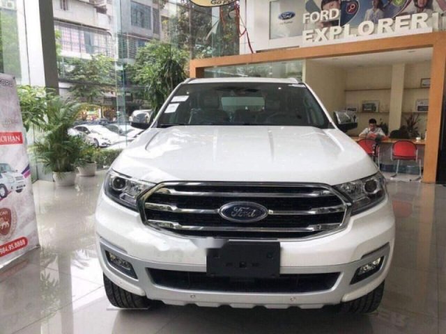 Bán xe Ford Everest 2.0AT đời 2019, màu trắng, xe nhập0