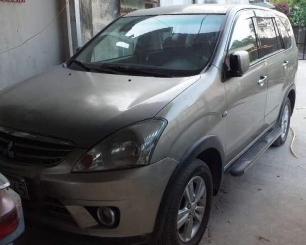 Bán Mitsubishi Zinger 2009, màu bạc, nhập khẩu