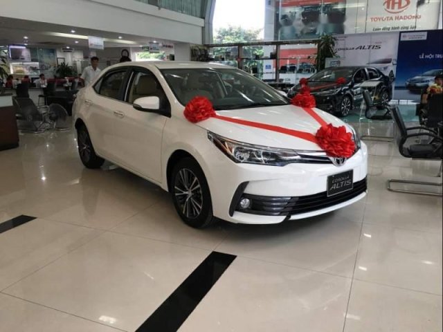 Bán Toyota Corolla Altis năm sản xuất 2019, màu trắng0