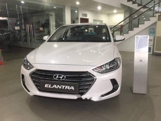 Bán xe Hyundai Elantra năm sản xuất 2019, nhập khẩu nguyên chiếc