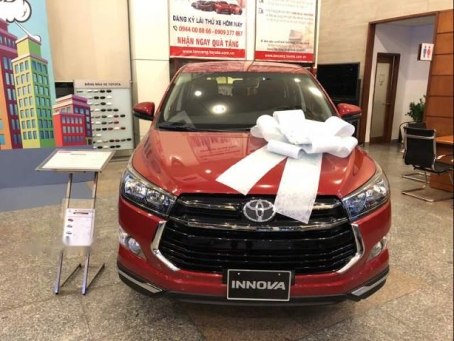 Bán xe Toyota Innova đời 2019, màu đỏ, 848 triệu