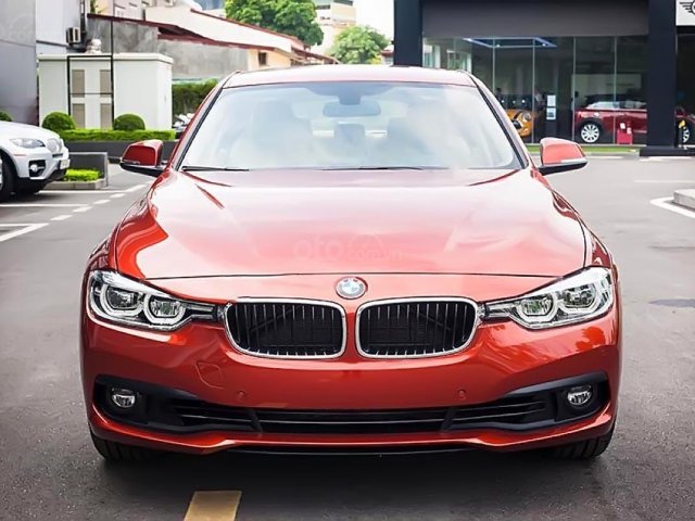 Bán xe BMW 3 Series 320i 2019, màu đỏ, nhập khẩu 