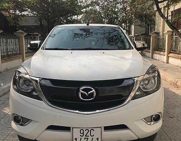 Cần bán Mazda BT 50 2.2L 4x2 AT sản xuất 2017, màu trắng, nhập khẩu 