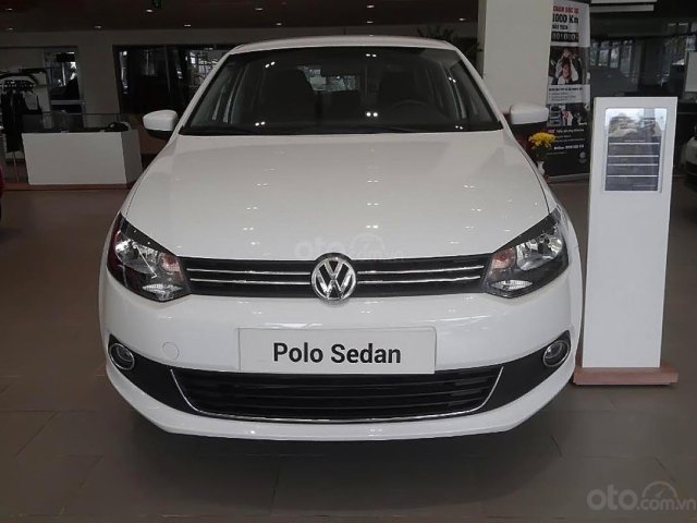 Bán Volkswagen Polo 1.6 AT năm sản xuất 2017, màu trắng, nhập khẩu 0