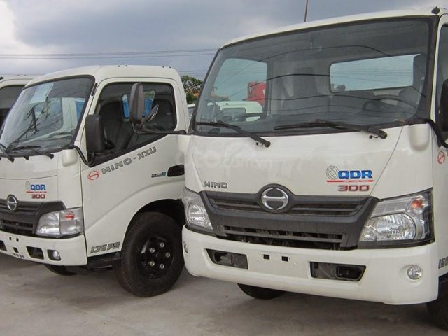 Bán xe tải Hino 5 tấn XZU730L - Thùng dài 5.7m0