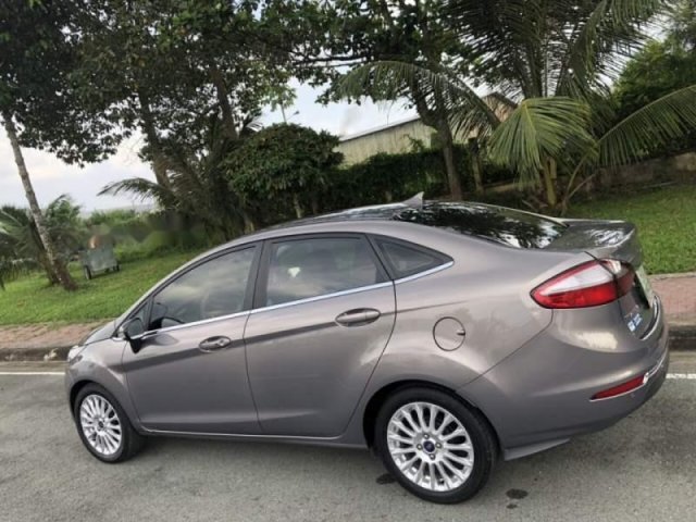 Bán xe Ford Fiesta năm 2014, màu xám còn mới, 398tr