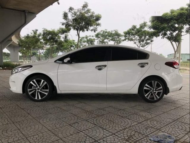 Bán Kia Cerato 1.6 AT Deluxe sản xuất năm 2018, màu trắng