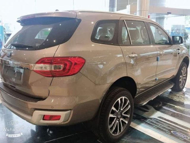 Bán ô tô Ford Everest 2.0AT sản xuất 2019, xe nhập0