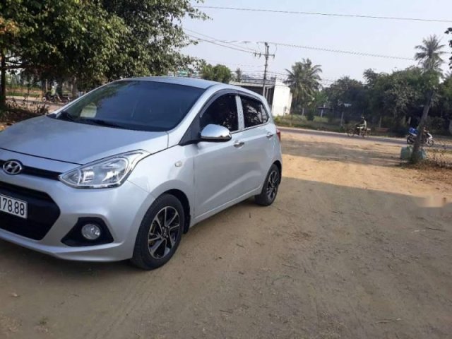 Bán Hyundai Grand i10 đời 2015 giá cạnh tranh