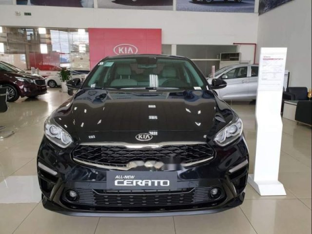 Bán xe Kia Cerato năm 2019, nhập khẩu, giá chỉ 589 triệu