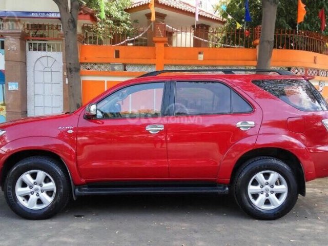 Chính chủ cần bán Toyota Fortuner 2010, màu đỏ giá 530tr