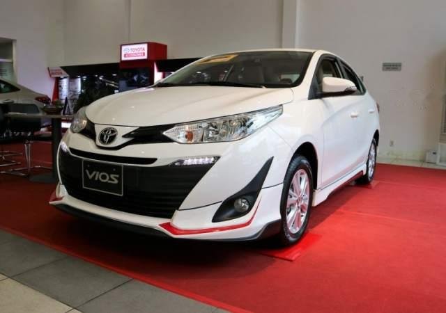 Bán Toyota Vios 2019, màu trắng, giá cạnh tranh0