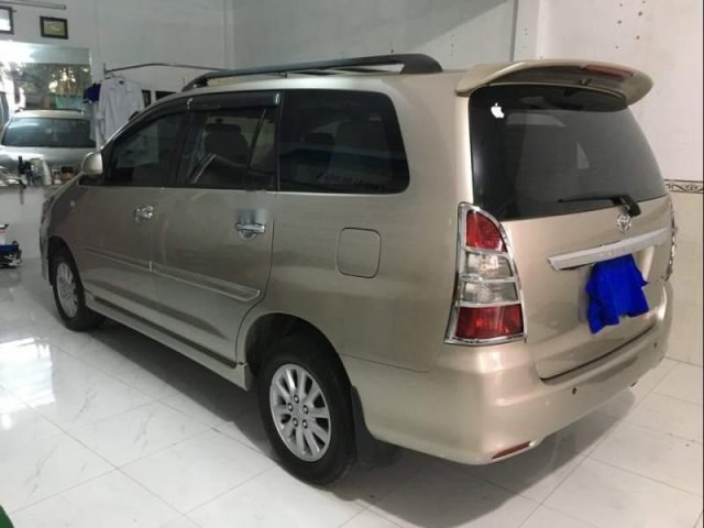 Cần bán gấp Toyota Innova năm sản xuất 2013 xe gia đình0