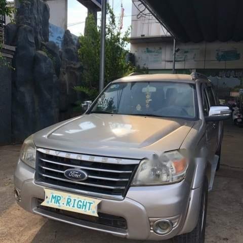 Bán Ford Everest 2009 số sàn - Xe gia đình sử dụng - Thiết kế sang trọng0