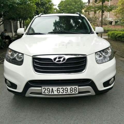 Cần bán xe Hyundai Santa Fe sản xuất năm 2011, màu trắng, nhập khẩu chính chủ