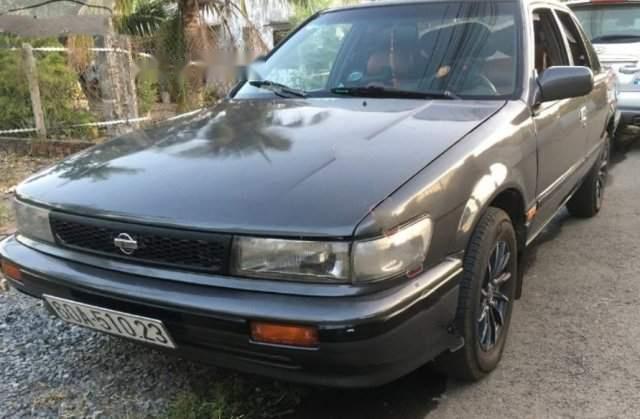 Bán xe Nissan Bluebird SE 2.0 1991, màu xám chính chủ0