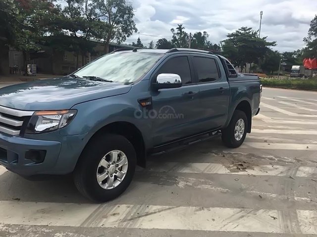 Bán Ford Ranger XLS, SX 2013, đăng ký lần đầu 2014, xe nhập khẩu Thái Lan, 1 cầu, máy dầu, số sàn