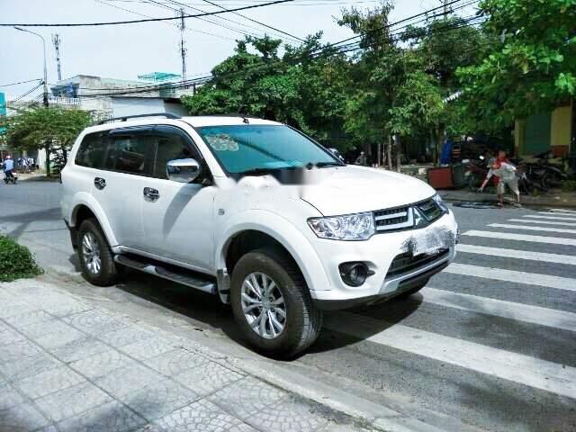 Bán ô tô Mitsubishi Pajero Sport MT 2017, màu trắng, chính chủ