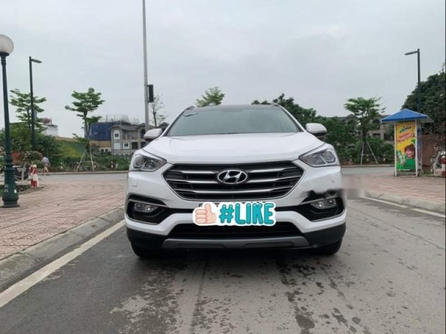 Bán Hyundai Santa Fe 2.4-4WD full option, chính chủ sử dụng lăn bánh 5 vạn km, sản xuất và đăng ký 2016