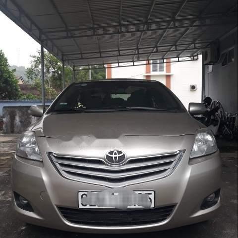 Cần bán gấp Toyota Vios đời 2010 xe gia đình0