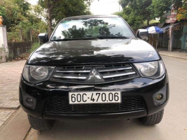 Cần bán gấp Mitsubishi Triton năm sản xuất 2009, màu đen, xe nhập, máy chạy mạnh êm ái