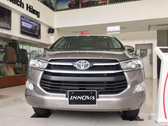 Bán xe Toyota Innova 2.0E sản xuất năm 2019 giá cạnh tranh