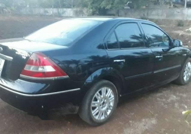 Bán ô tô Ford Mondeo 2003, màu đen, nhập khẩu nguyên chiếc chính chủ