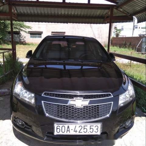 Cần bán gấp Chevrolet Cruze đời 2015, màu đen như mới0