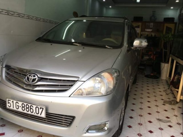 Bán Toyota Innova đời 2010, màu bạc còn mới, giá chỉ 430 triệu0