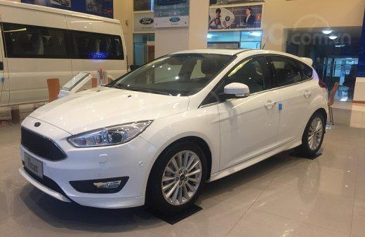 Bán Ford Focus 1.5L Ecoboost. Tặng phim, bảo hiểm, lót sàn, camera HC, đủ màu giao ngay