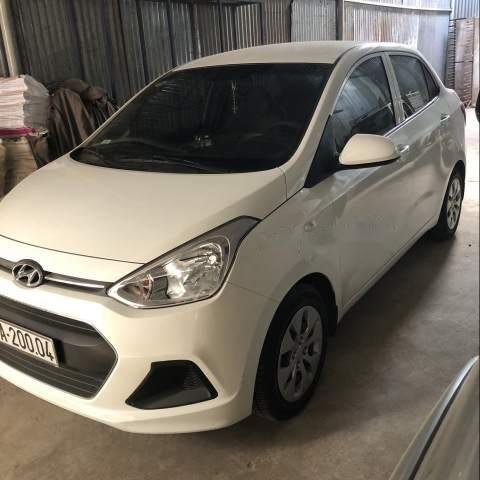 Cần bán gấp Hyundai Grand i10 năm 2014, màu trắng, giá chỉ 330 triệu0