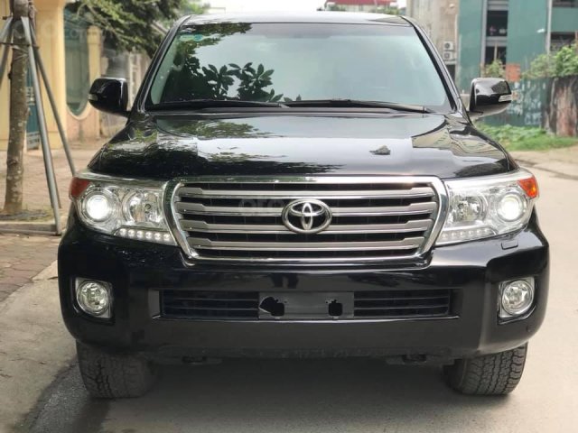 Bán Toyota Land Cruiser VX 4.6 AT 2015, màu đen, nhập khẩu nguyên chiếc