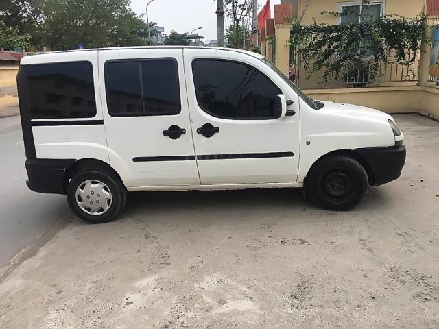 Cần bán Fiat Doblo 2004, màu trắng, xe nhập, xe gia đình 